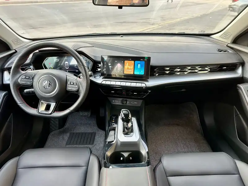 MG GT Rent Riyadh
